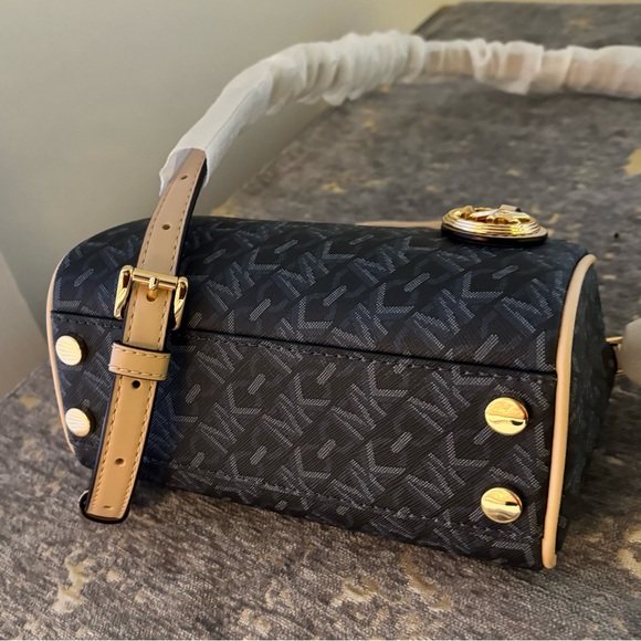 Michael Kors Grayson Empire Signature Logo Duffel Crossbody Bag - Picture 5 of 6